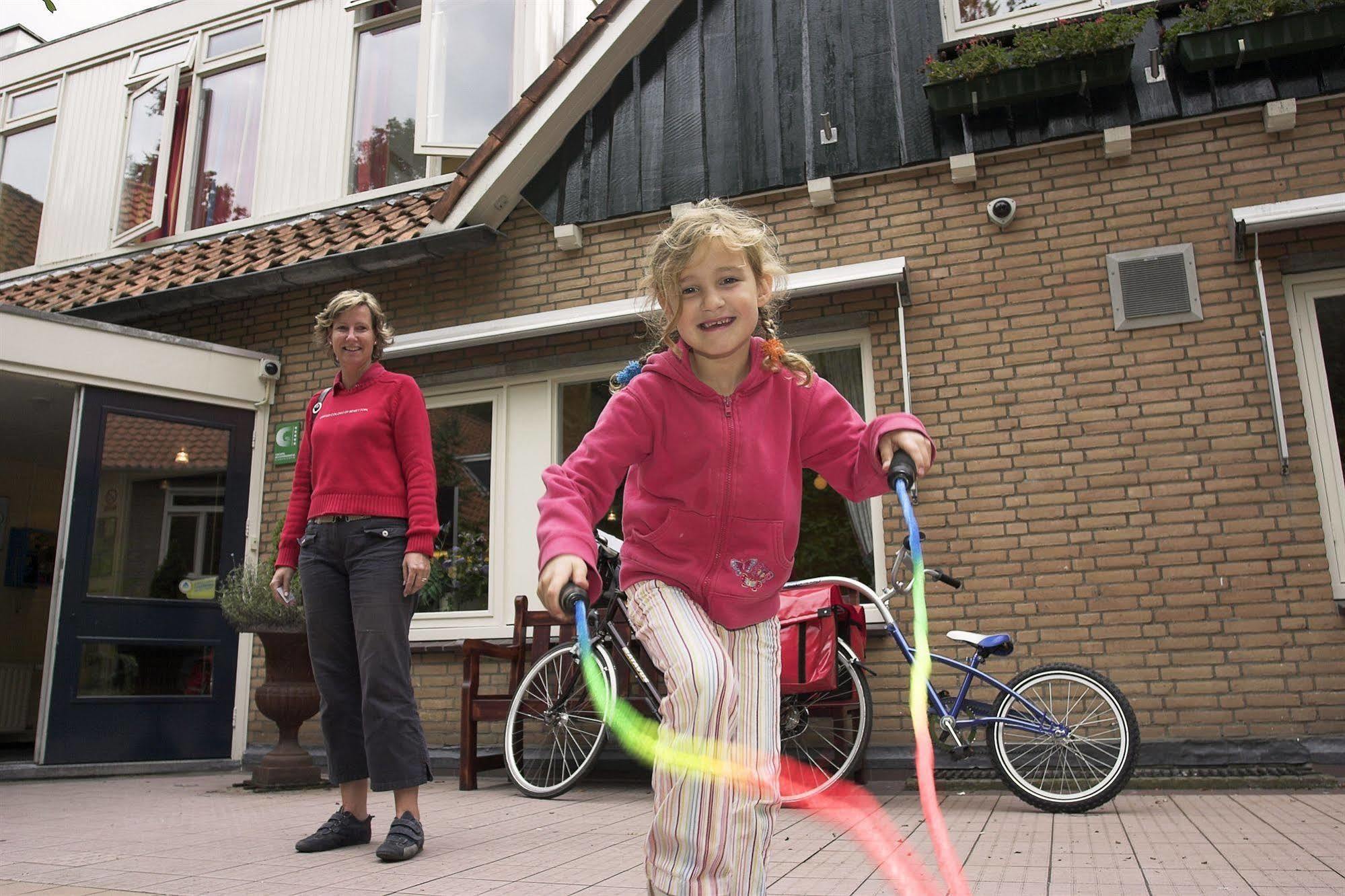 Stayokay Hostel Arnhem Eksteriør bilde