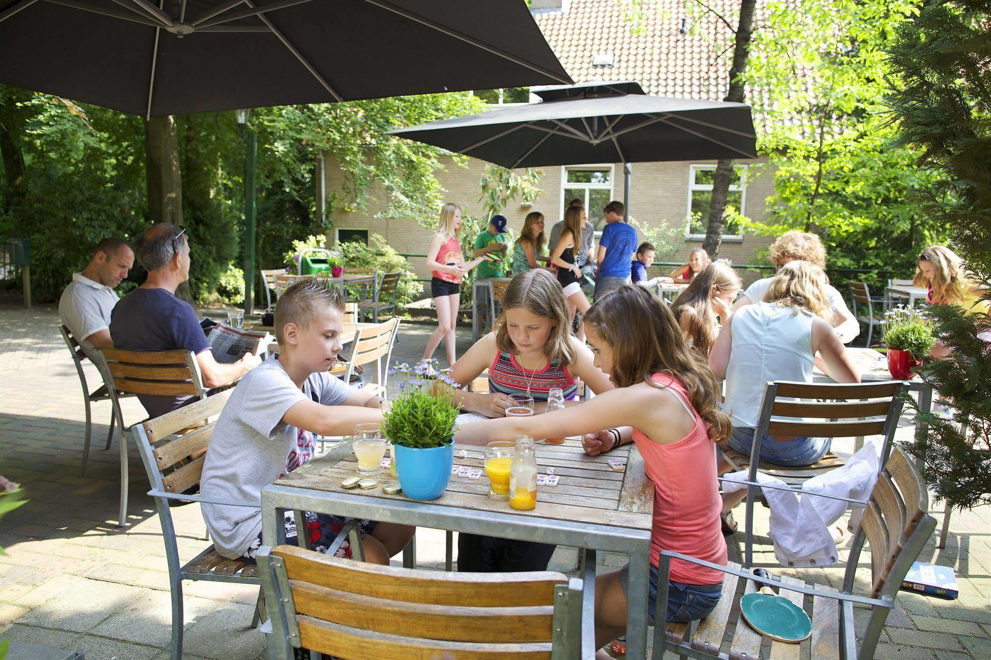 Stayokay Hostel Arnhem Eksteriør bilde